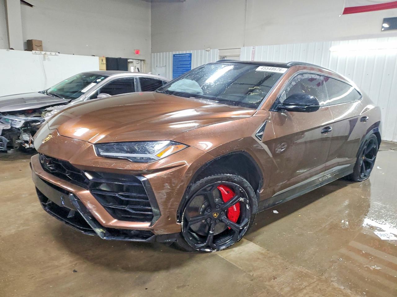 2020 Lamborghini Urus — Front End — aukcja Copart il - chicago north - 1