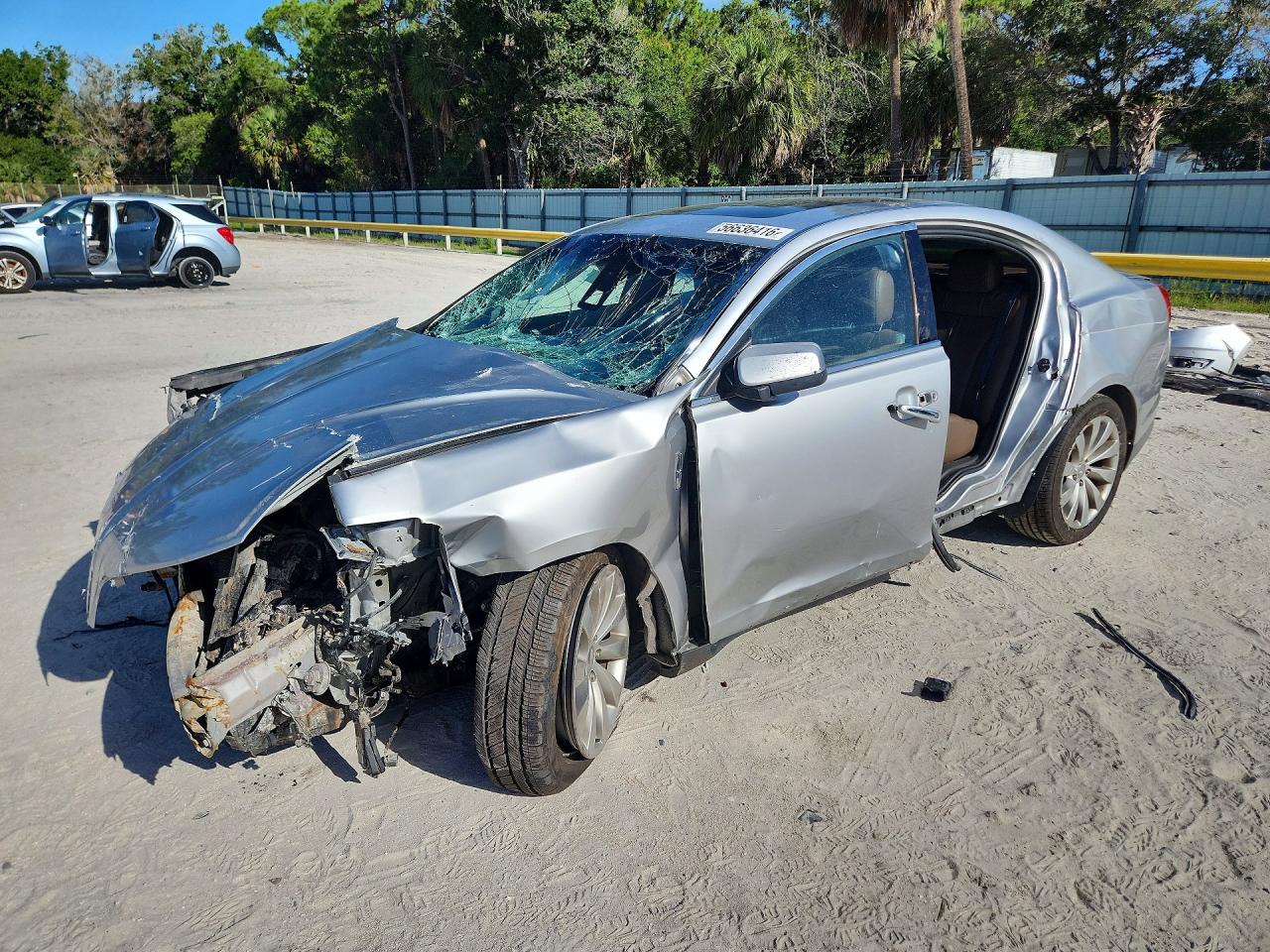 2013 Lincoln MKS — Front End — aukcja Copart fl - ft. pierce - 1