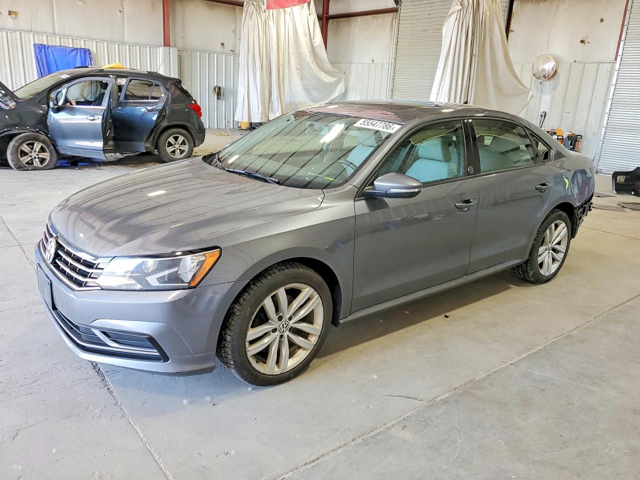 2019 Volkswagen Passat — Rear End — aukcja Copart ny - albany - 1