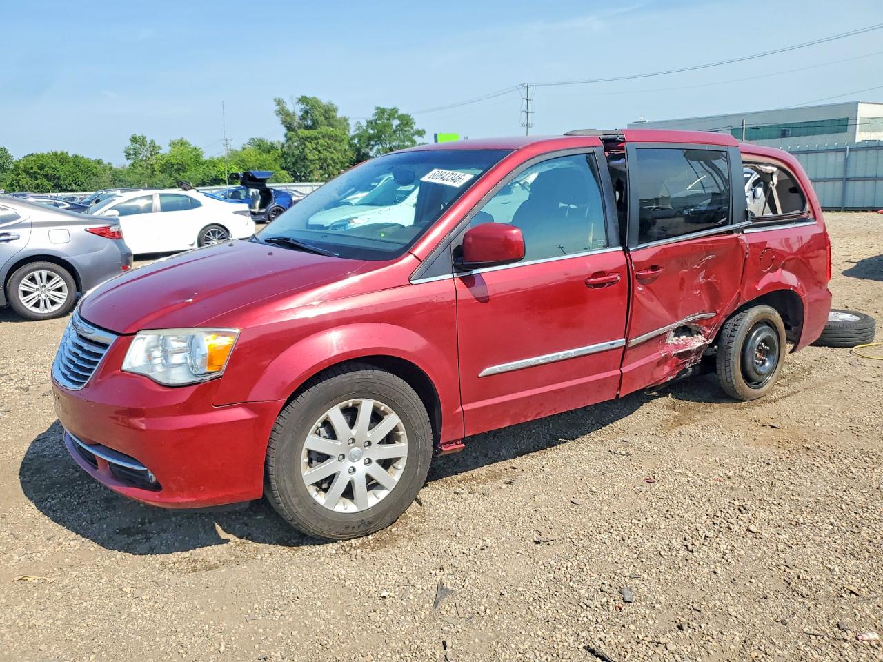2015 Chrysler Town & Country — Side — aukcja Copart 81hts, 1010 east sauk trail, chicago heights il 60411 - 1