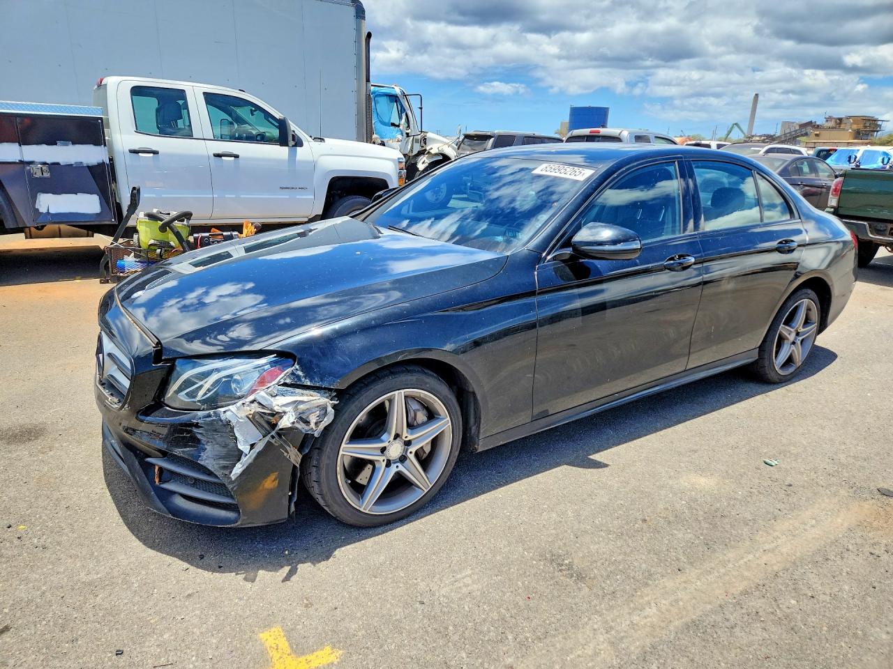 2017 Mercedes-Benz E-klasse — Vandalism — aukcja Copart hanua sublot, 918 hanua street, kapolei hi 96707 - 1