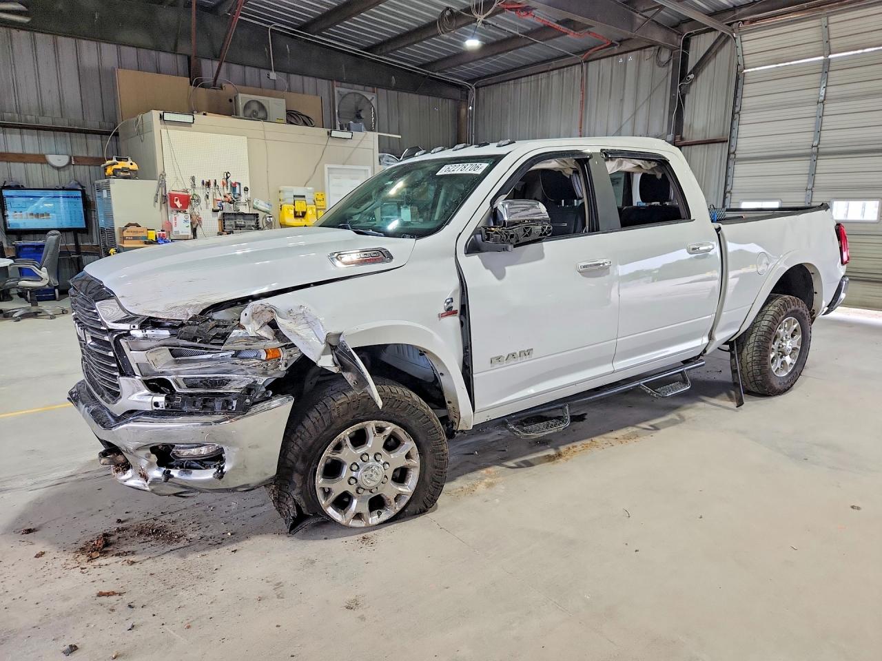 2021 RAM 2500 — Rollover — aukcja Copart sprin, 1619 s golden ave, springfield mo 65807 - 1