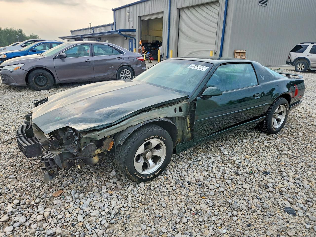1992 Pontiac Firebird — Front End — aukcja Copart mi - wayland - 1