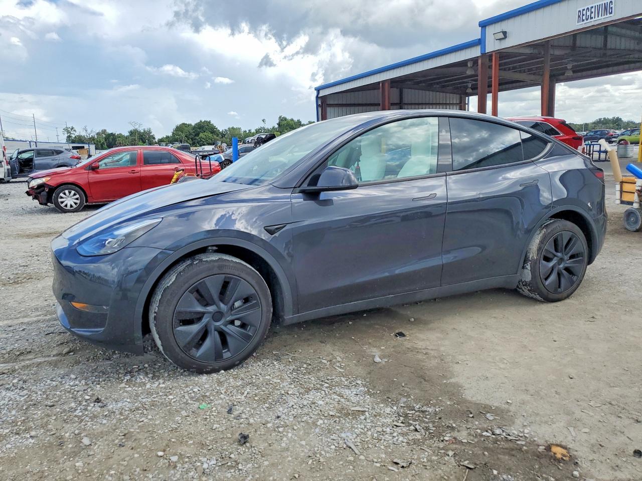 2024 Tesla Model Y — Side — aukcja Copart fl - tampa south - 1