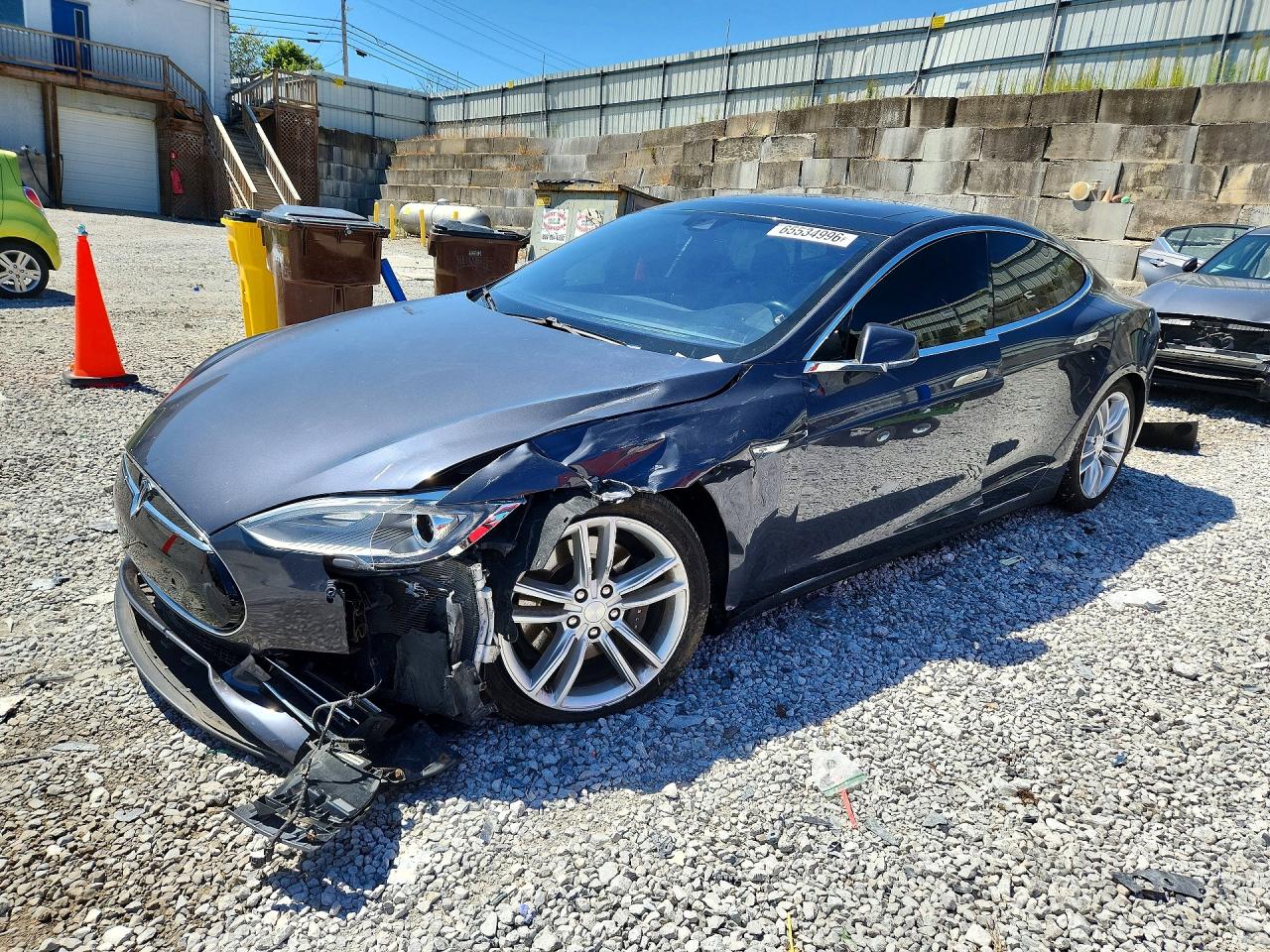 2015 Tesla Model S — Front End — aukcja Copart ky - walton - 1