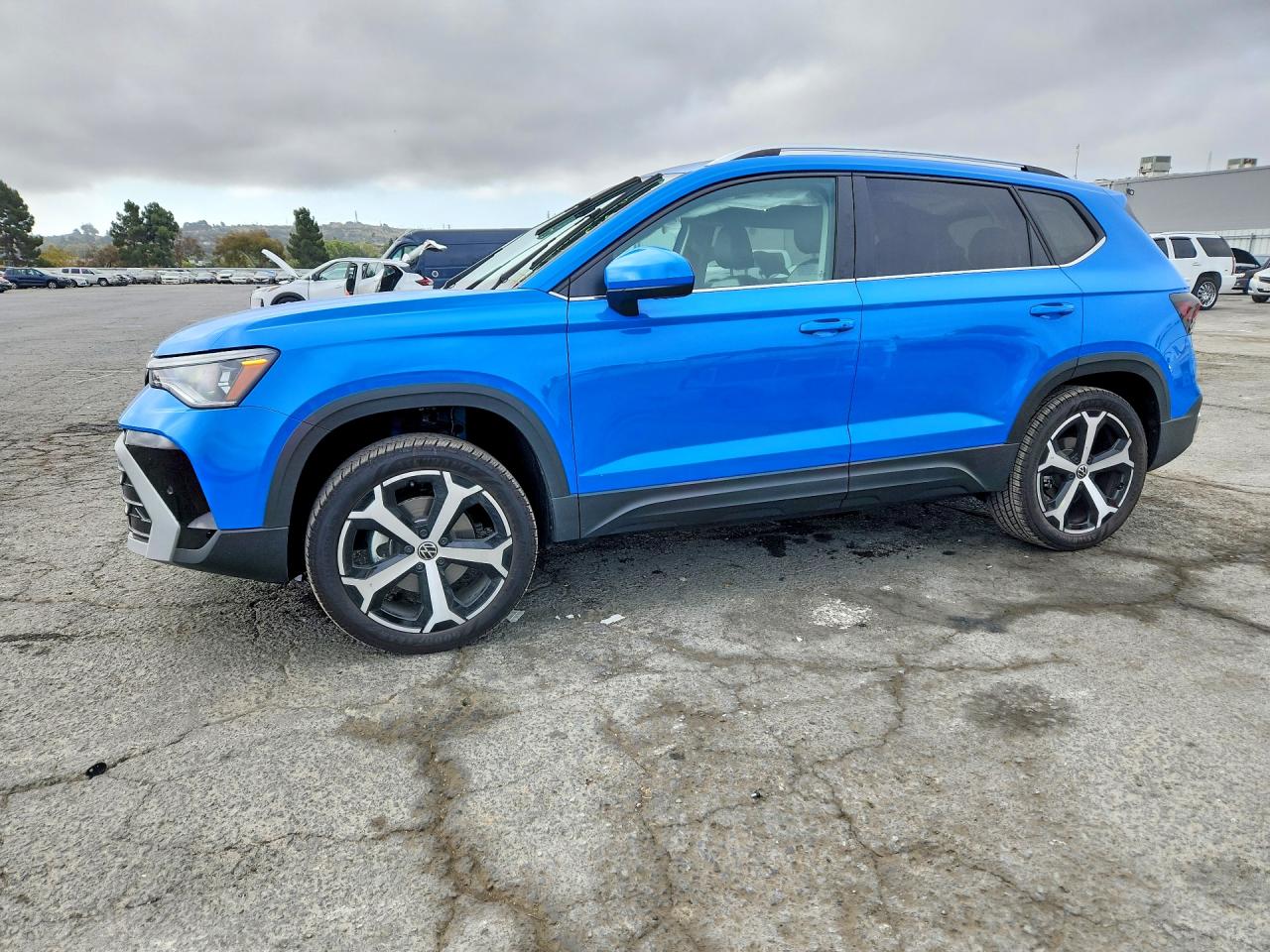 2025 Volkswagen Taos — Side — aukcja Copart ca - vallejo - 1