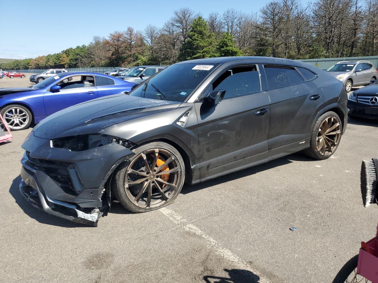 2024 Lamborghini Urus — Front End — aukcja Copart ny - long island - 1