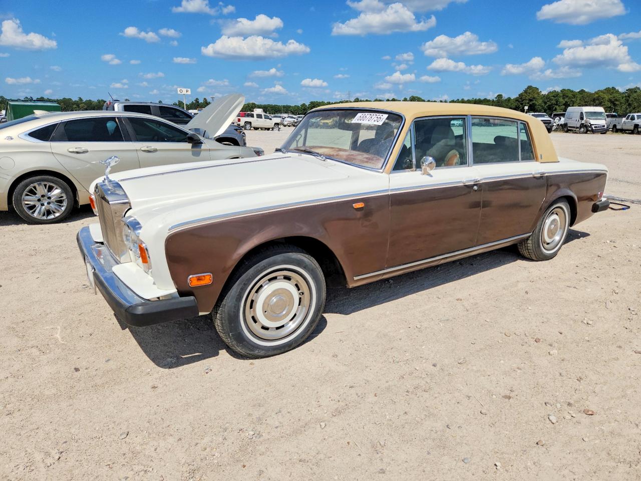 1974 Rolls-Royce Silver Shadow — Normal Wear — aukcja Copart tx - houston - 1